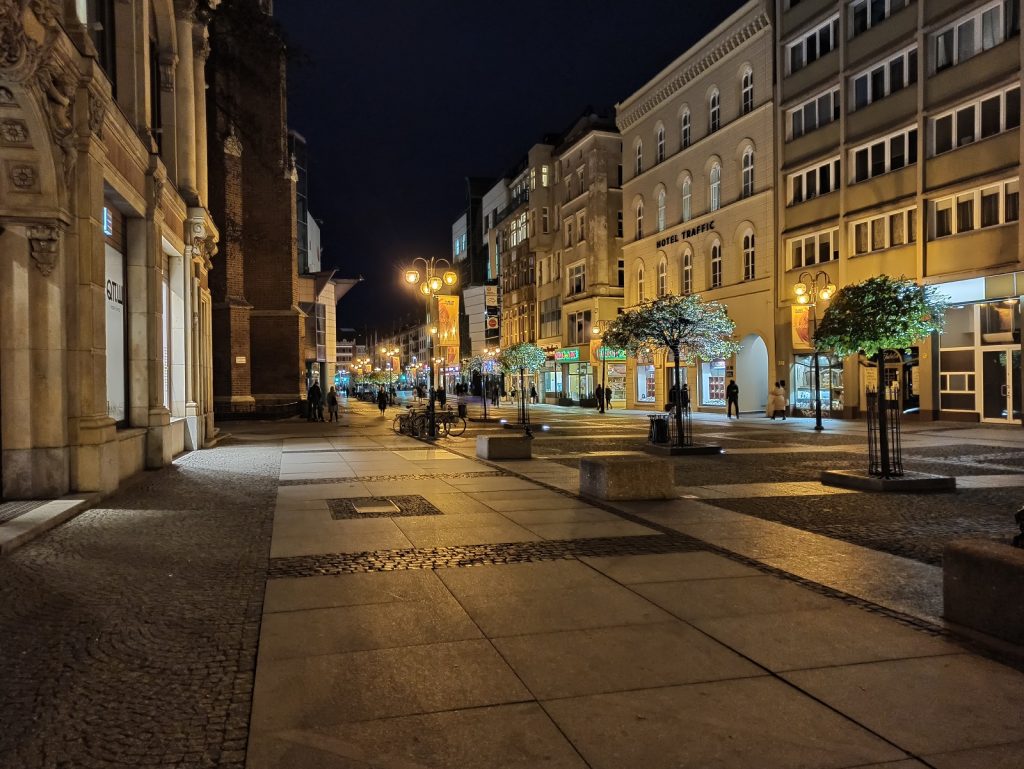 Aż ciężko mi uwierzyć, że ten telefon kosztuje tylko tyle... Recenzja Redmi Note 8 Pro! 30 Redmi Note 8 Pro zdjęcie