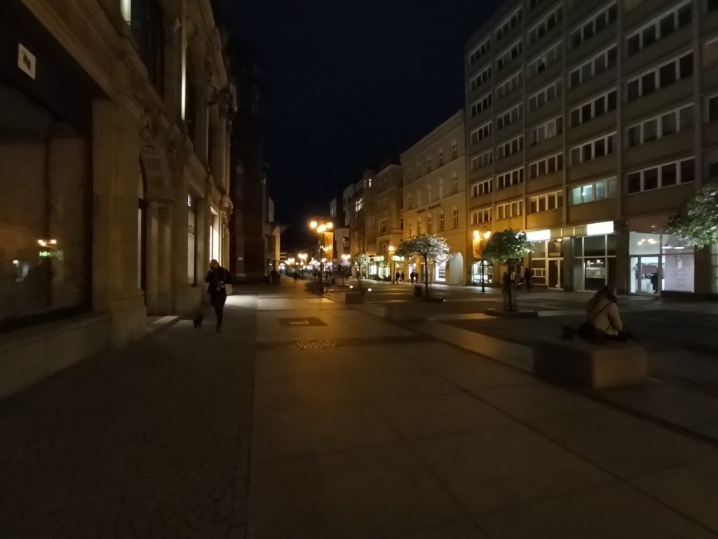 Aż ciężko mi uwierzyć, że ten telefon kosztuje tylko tyle... Recenzja Redmi Note 8 Pro! 31 Redmi Note 8 Pro zdjęcie