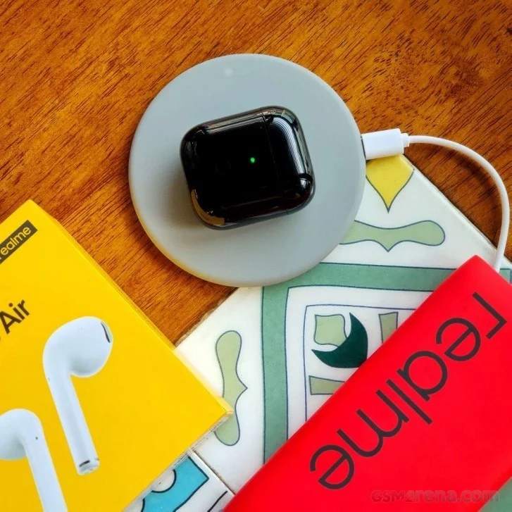 Realme Buds Air będą wspierać bezprzewodowe ładowanie. Poznaliśmy też najprawdopodobniej cenę słuchawek! 11 Realme Buds Air będą wspierać bezprzewodowe ładowanie. Poznaliśmy też najprawdopodobniej cenę słuchawek!