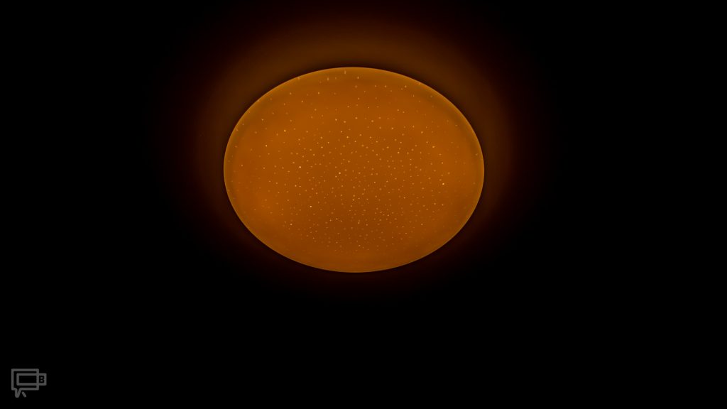 Smart Home z ROOTBLOG: inteligentne oświetlenie domu Yeelight 18 yeelight galaxy ceiling lamp w nocy z daleka