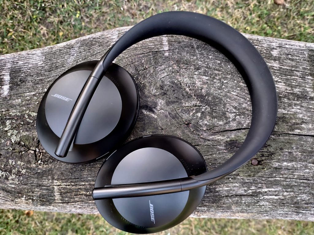 Poradnik świąteczny 2022 - słuchawki 15 Bose Headphones 700