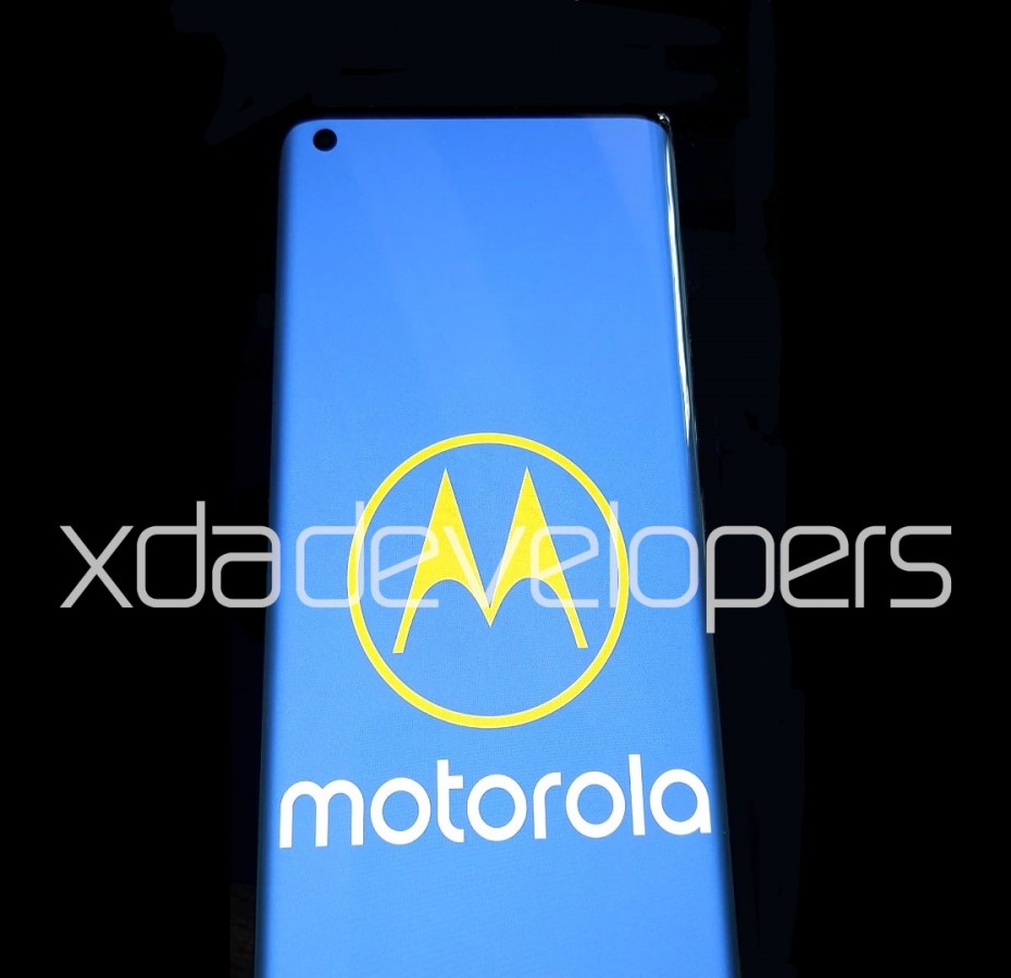 Do sieci wyciekły informacje na temat dwóch smartfonów Motoroli z serii One 2020