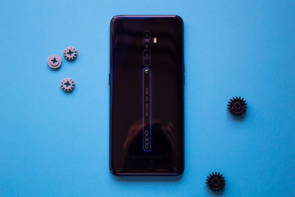 Recenzja OPPO Reno2 — trytoński król designu z płetwą 12 oppo reno2 tył