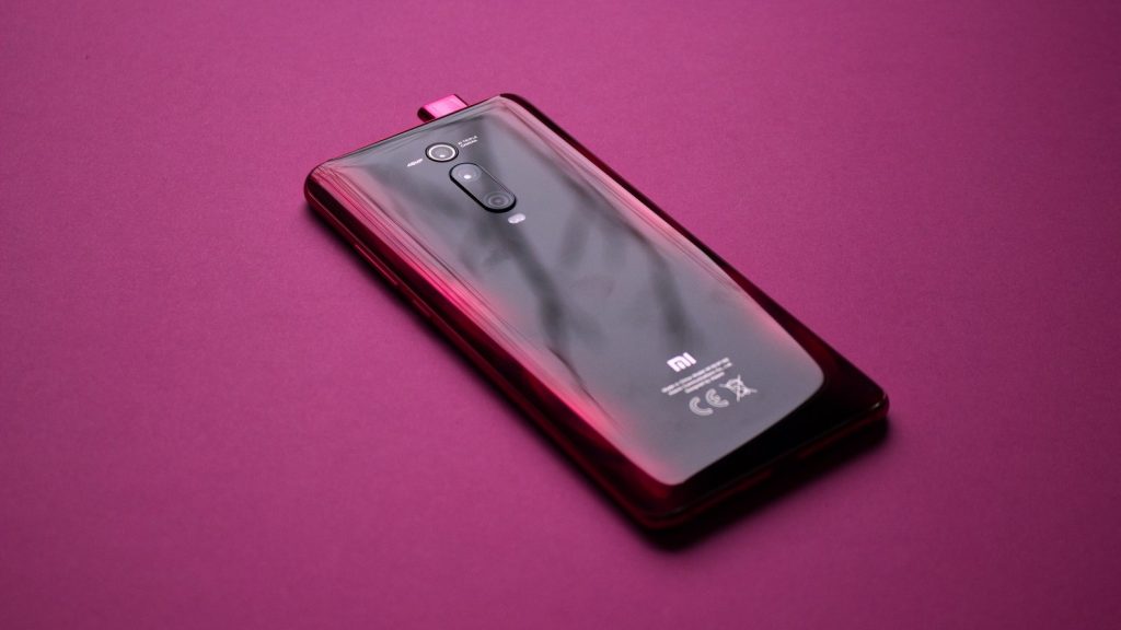 Xiaomi Mi 9T sredniopolkowy smartfon