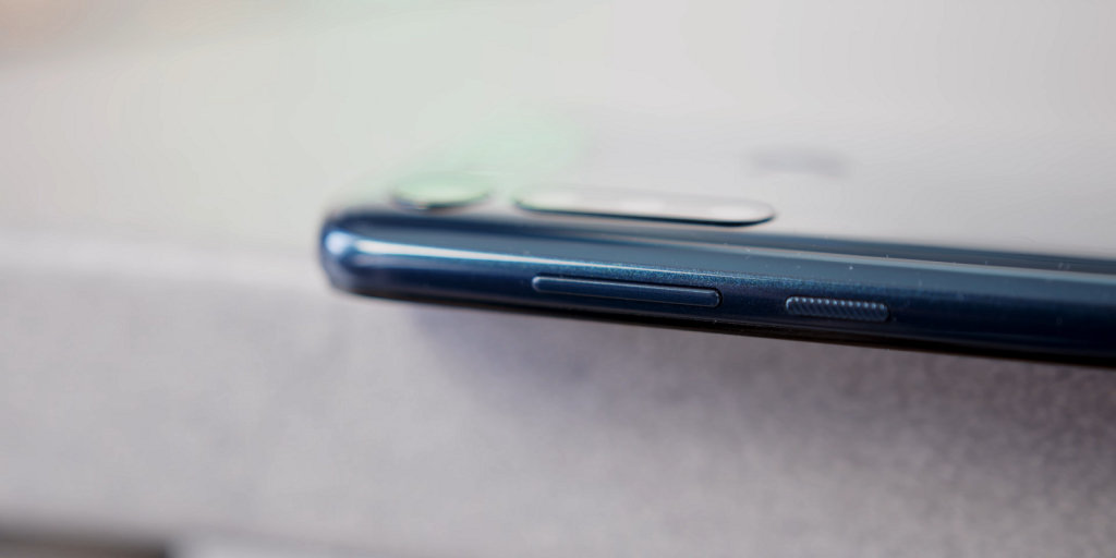 Motorola Moto G8 Power to średniak, który zapewni długi czas pracy na baterii [RECENZJA]