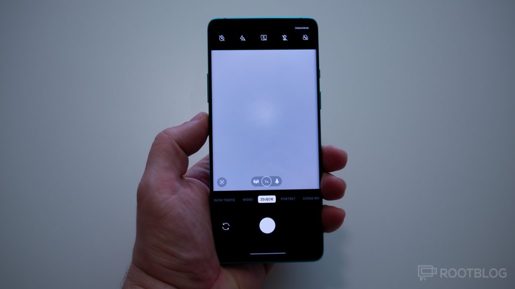 Google Camera na OnePlus 8 już jest i współpracuje z prawie wszystkimi aparatami