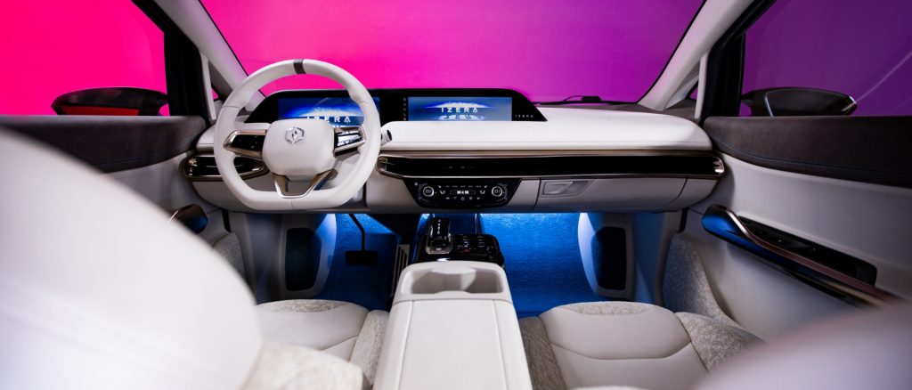 Izera – tak będzie się nazywać polska marka samochodów elektrycznych. Co zaoferuje nam ElectroMobility Poland? 14 Izera wnętrze