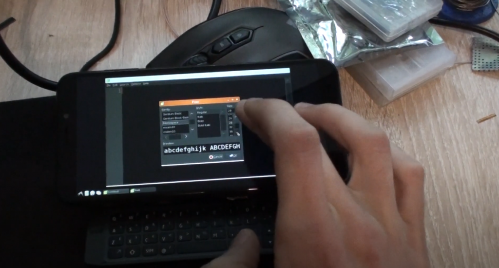PinePhone dostanie wysuwaną klawiaturę fizyczną w formie oddzielnego akcesorium