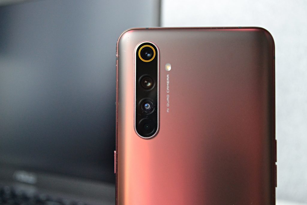 Recenzja realme X50 Pro. Jak sprawdza się jeden z najtańszych tegorocznych flagowców? 22 Recenzja realme X50 Pro. Jak sprawdza się jeden z najtańszych tegorocznych flagowców?