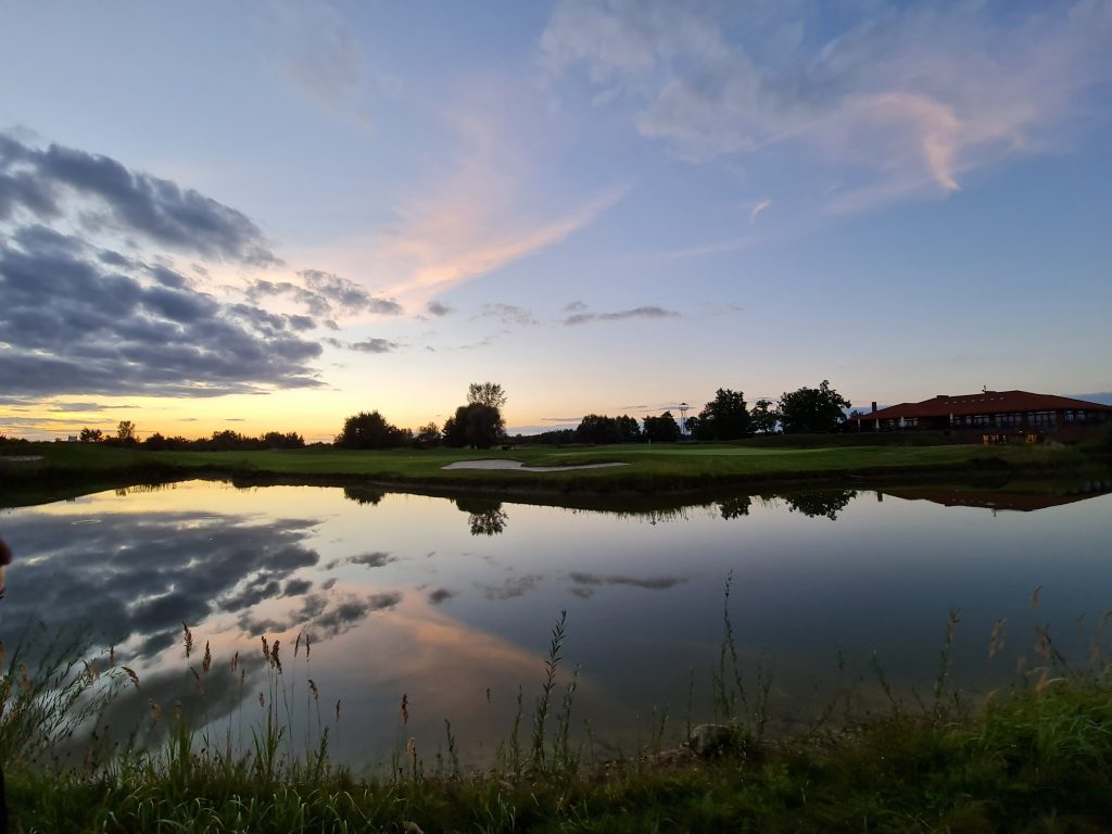 Drogi i droższy, czyli jak przekonać klientów do przepłacania - recenzja serii Note20 od Samsunga 33 Drogi i droższy, czyli jak przekonać klientów do przepłacania - recenzja serii Note20 od Samsunga