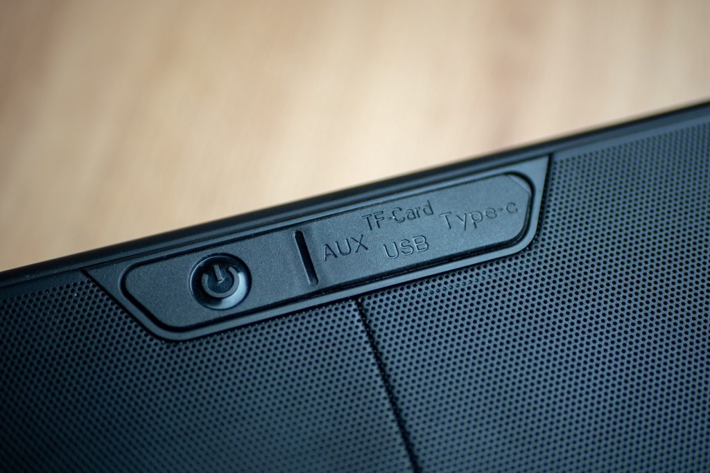 Przenośny głośnik będący także bankiem energii? Recenzja Tronsmart Mega Pro 12 Przenośny głośnik będący także bankiem energii? Recenzja Tronsmart Mega Pro