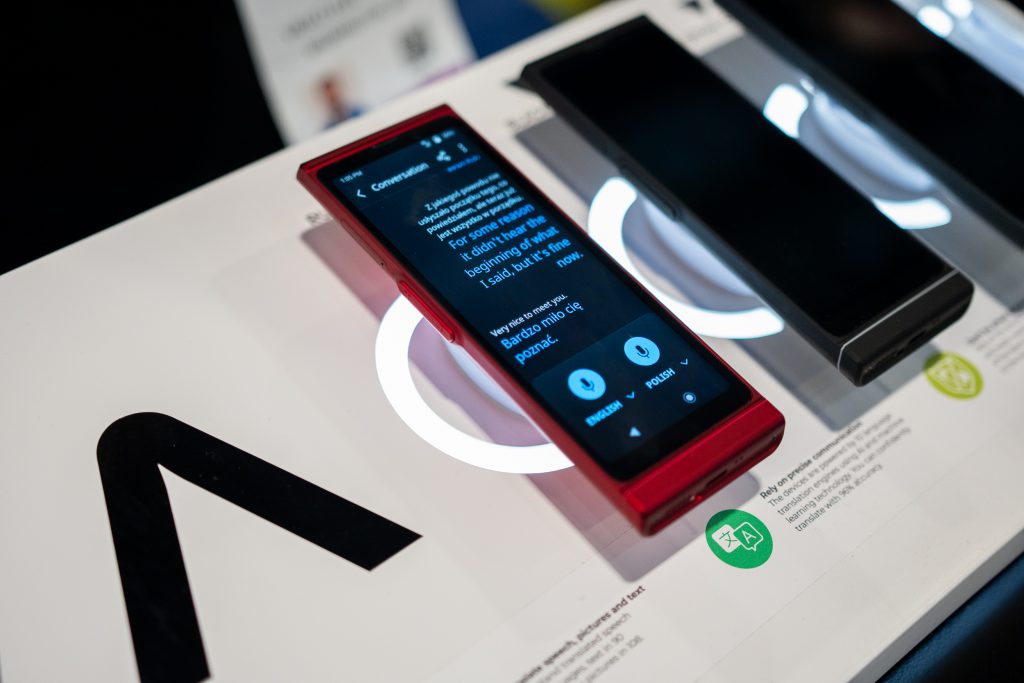 Vasco Electronics zaprezentowało na targach CES 2024 słuchawki Translator E1! 16 Vasco Translator V4 na targach CES 2024