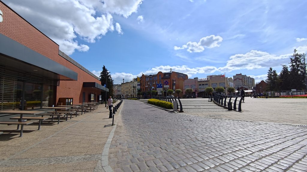 ASUS Zenfone 11 Ultra - Recenzja 513 ASUS Zenfone 11 Ultra - 217 - Obiektyw szerokokątny