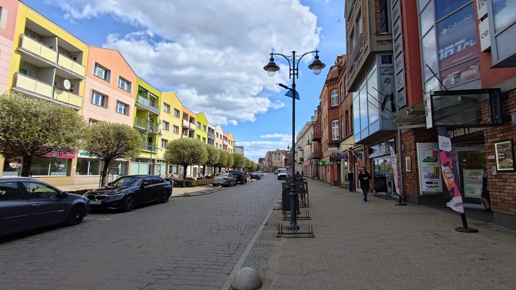 ASUS Zenfone 11 Ultra - Recenzja 516 ASUS Zenfone 11 Ultra - 218 - Obiektyw szerokokątny