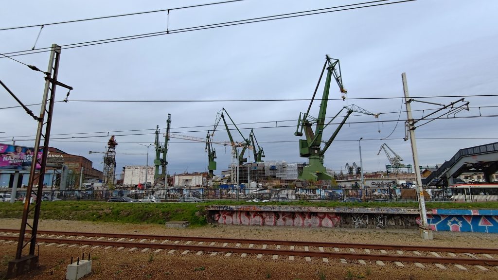 ASUS Zenfone 11 Ultra - Recenzja 540 ASUS Zenfone 11 Ultra - 228 - Obiektyw szerokokątny