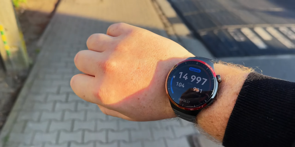 Zrobiliśmy 50000 kroków, żeby sprawdzić jak poradzi sobie Huawei Watch 4 Pro Space Edition 17 Zrobiliśmy 50000 kroków, żeby sprawdzić jak poradził sobie Huawei Watch 4 Pro Space Edition