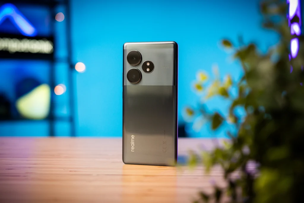 realme przygotowało promocję na wybrane smartfony z flagowej serii realme GT 6! 17 Promocja na realme GT 6, realme GT 6T oraz realme C63