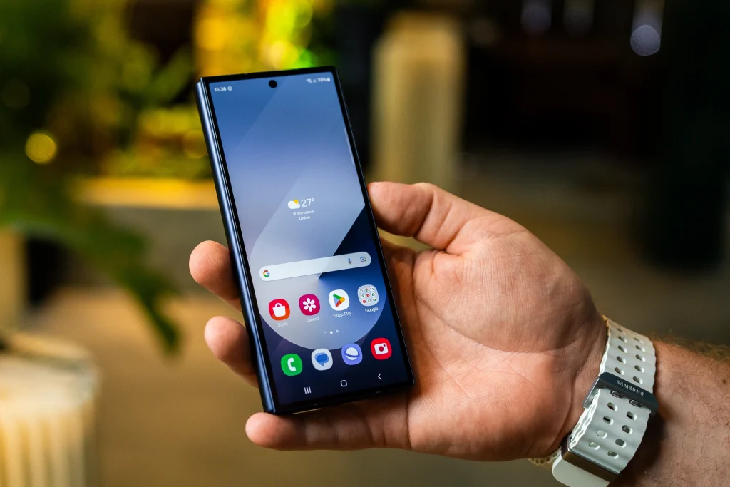 Galaxy Z Flip6 oraz Galaxy Z Fold6 oficjalnie zaprezentowane! Co oferują nowe składane smartfony Samsunga? 23 Samsung Galaxy Z Fold6 oficjalnie zaprezentowany