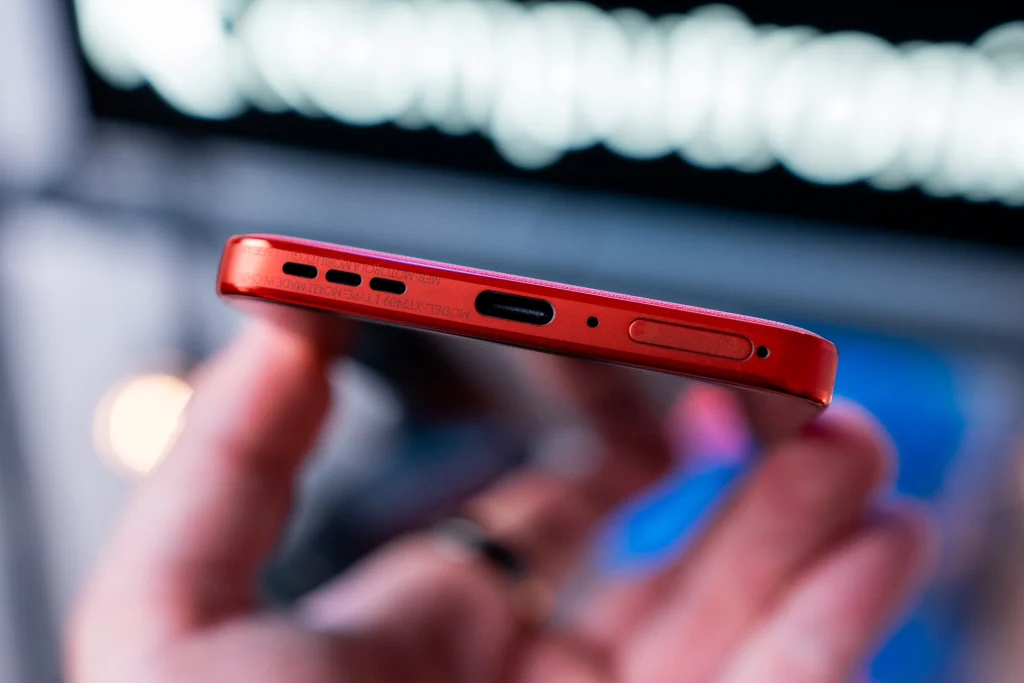 Motorola edge 50 neo już w Polsce! Co oferuje i ile kosztuje? 21 Motorola edge 50 neo oficjalnie w Polsce