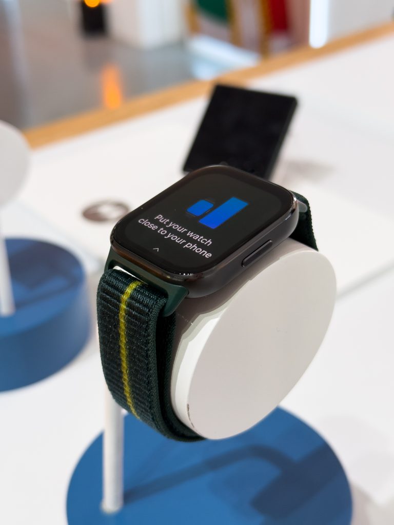 Moto Buds Loop i Moto Watch Fit oficjalnie! To stylowe akcesoria z technologią Bose i nutą luksusu 14 Moto Buds Loop i Moto Watch Fit oficjalnie