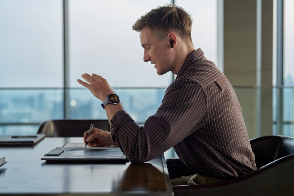 Huawei Watch 5 oficjalnie! Smartwatch z multisensoryczną rewolucją i stylowym designem 13 Huawei Watch 5 oficjalnie! Smartwatch z multisensoryczną rewolucją i stylowym designem