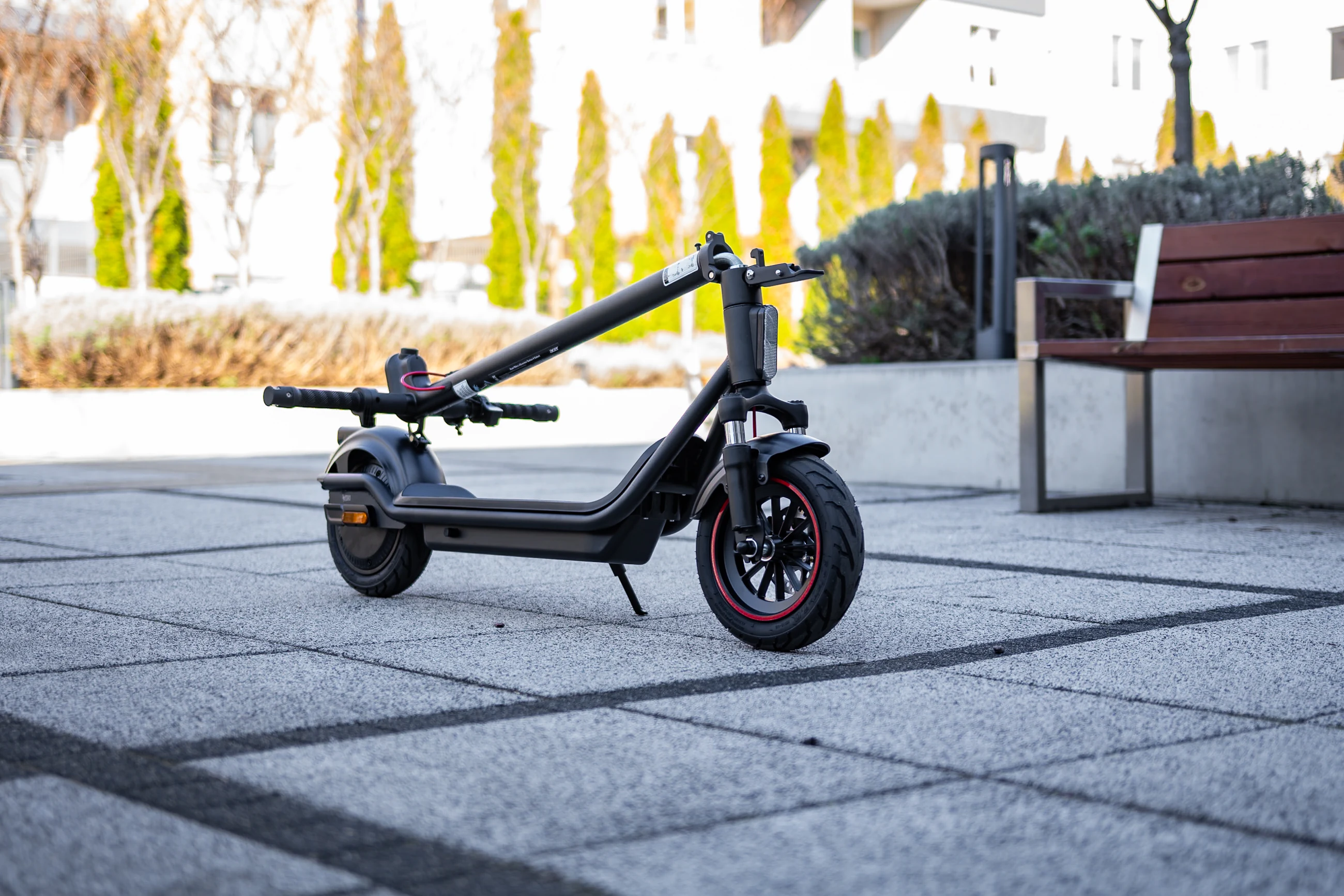 Acer Nitro ES Series 4 Select – Test hulajnogi, która redefiniuje miejską mobilność