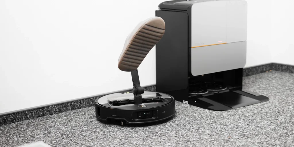 Roborock Saros Z70 – najnowocześniejszy robot sprzątający z ramieniem mechanicznym 12 Roborock Saros Z70 – najnowocześniejszy robot sprzątający z ramieniem mechanicznym