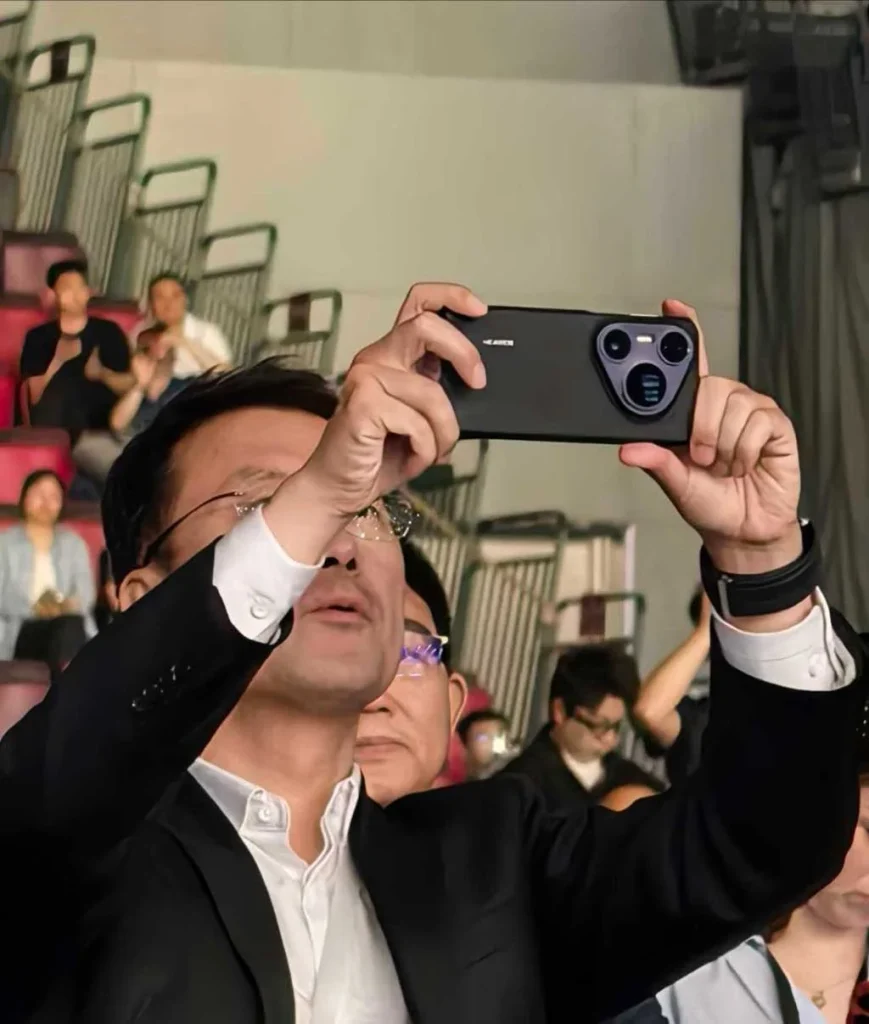 Huawei Pura 80 Ultra pojawił się na horyzoncie! Czym zaskoczy nowy fotograficzny model? 12 Huawei Pura 80 Ultra pojawił się na horyzoncie! Czym zaskoczy nowy fotograficzny model?