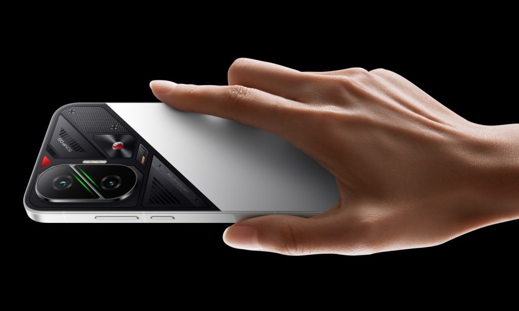 POCO F7 debiutuje w Polsce! To potężny smartfon w rozsądnej cenie 14 POCO F7 debiutuje w Polsce! To potężny smartfon w rozsądnej cenie