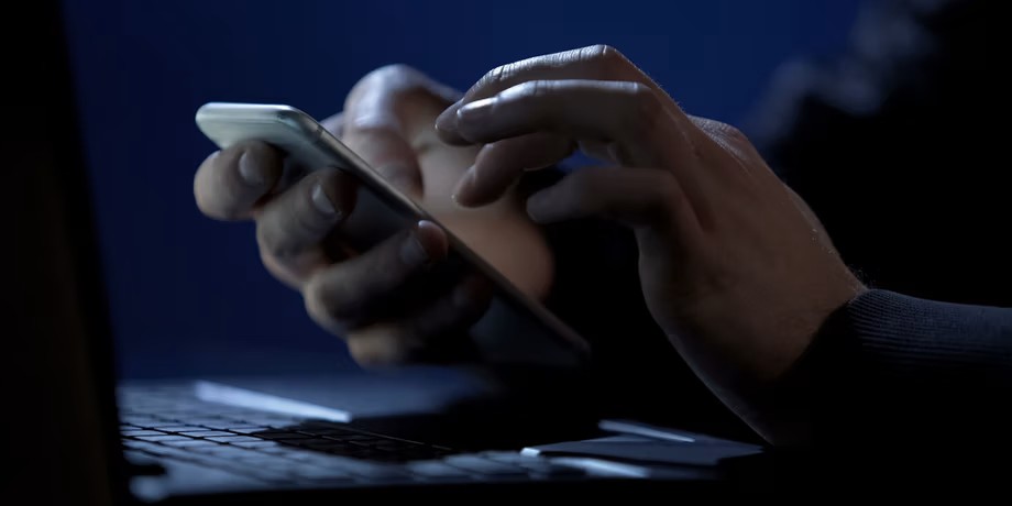 Smartfony na celowniku: cyberataki osiągają alarmujące rozmiary