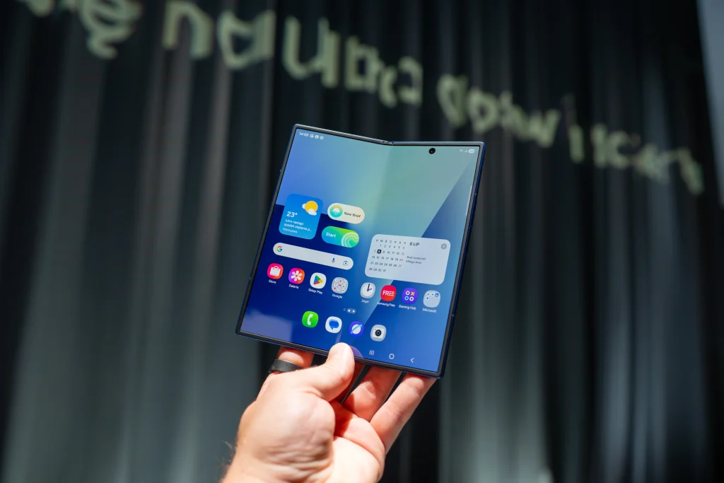 Podwójnie składany Samsung na horyzoncie! Galaxy Z TriFold coraz bliżej premiery