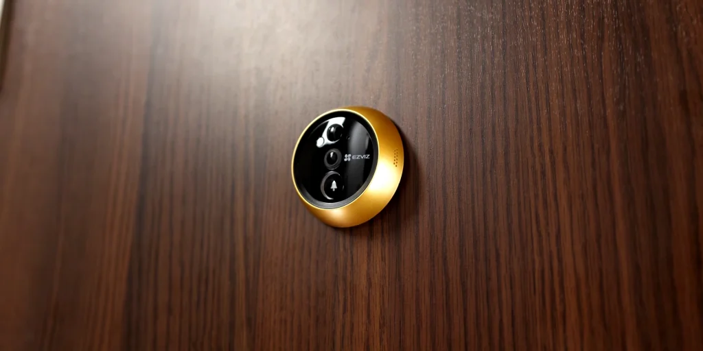 Nowoczesny smart home bez wiercenia - test zamka i wizjera EZVIZ 14 Nowoczesny smart home bez wiercenia - test zamka i wizjera EZVIZ