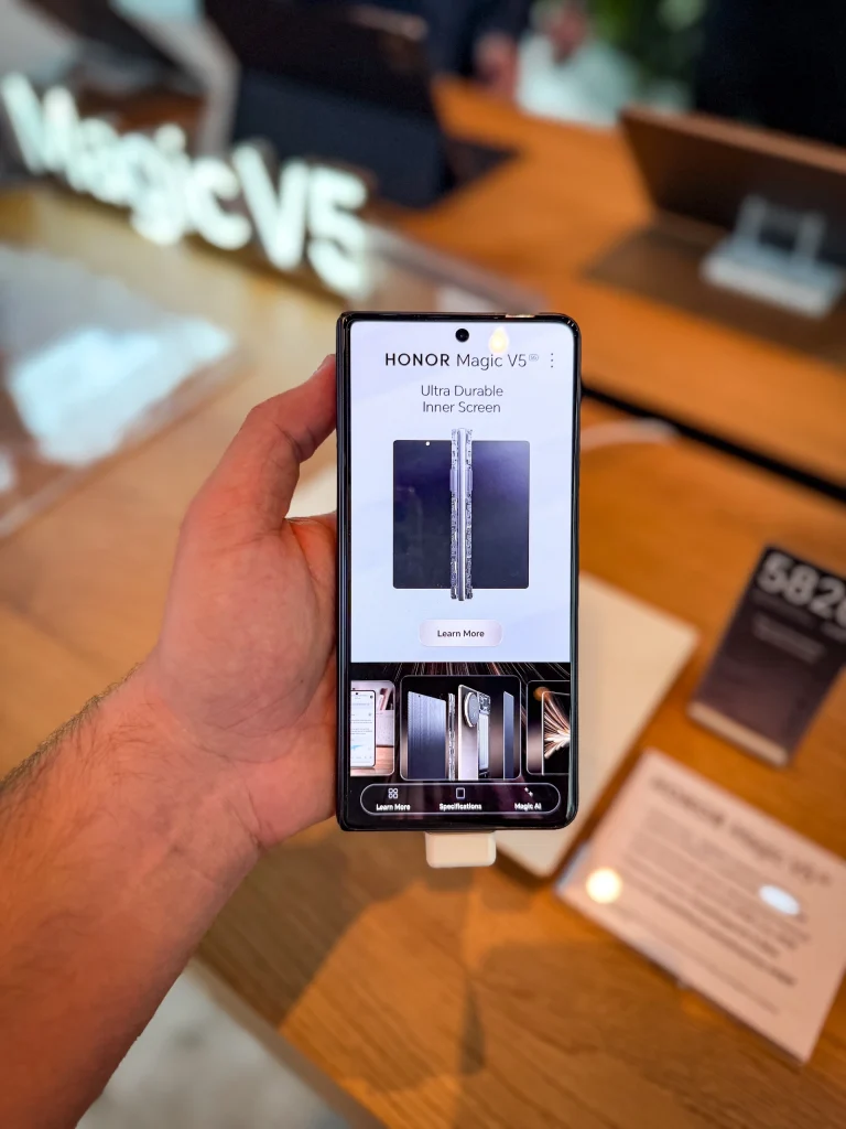 HONOR Magic V5 debiutuje w Polsce! Producent kusi ceną i dodatkowymi bonusami 16 HONOR Magic V5 debiutuje w Polsce! Producent kusi ceną i dodatkowymi bonusami