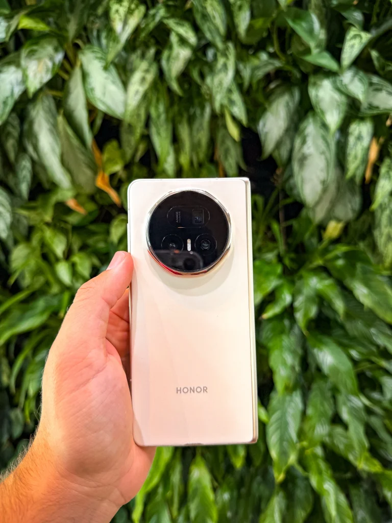 HONOR Magic V5 debiutuje w Polsce! Producent kusi ceną i dodatkowymi bonusami 13 HONOR Magic V5 debiutuje w Polsce! Producent kusi ceną i dodatkowymi bonusami