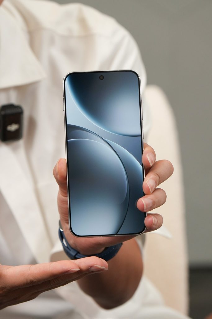 OPPO Find X9 i X9 Pro zapowiadają się na jedne z najbardziej zaawansowanych smartfonów tego roku 12 OPPO Find X9 i X9 Pro zapowiadają się na jedne z najbardziej zaawansowanych smartfonów tego roku