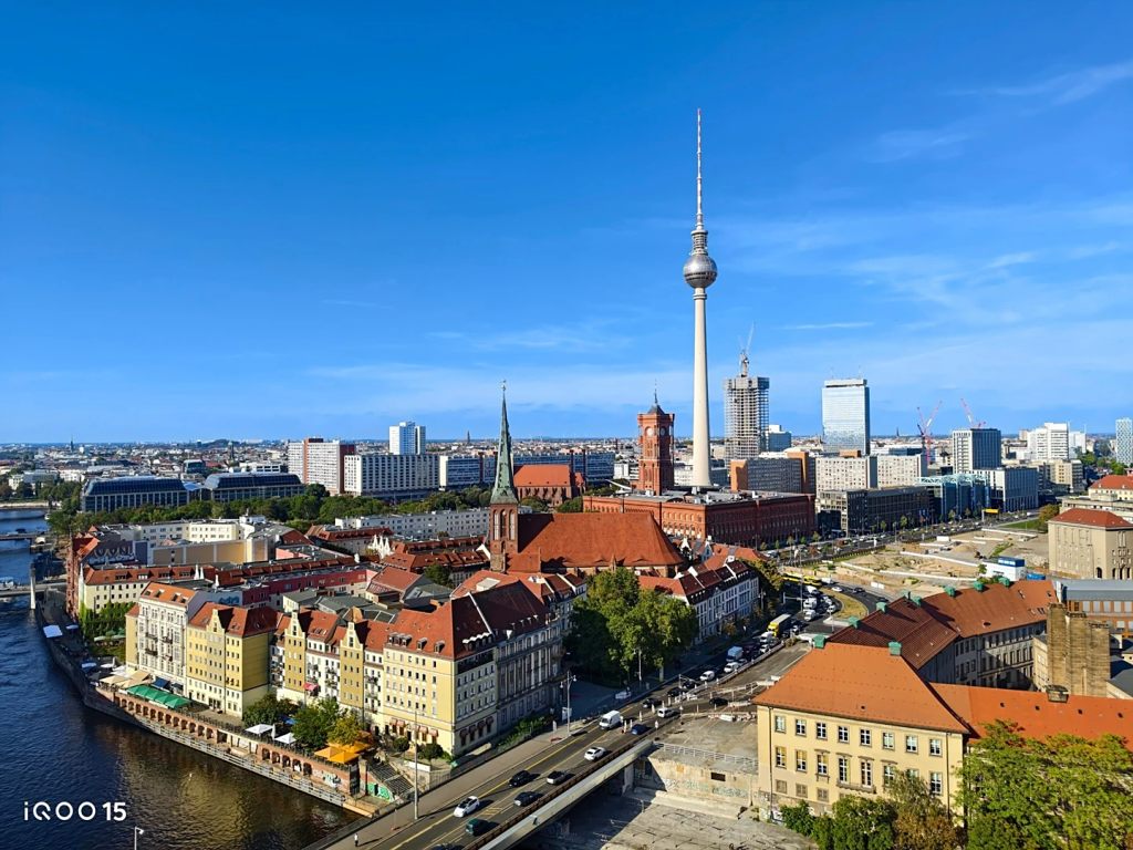 iQOO 15 oficjalnie nadchodzi! Co zaoferuje nowy flagowiec marki? 12 iQOO 15 oficjalnie nadchodzi! Co zaoferuje nowy flagowiec marki?