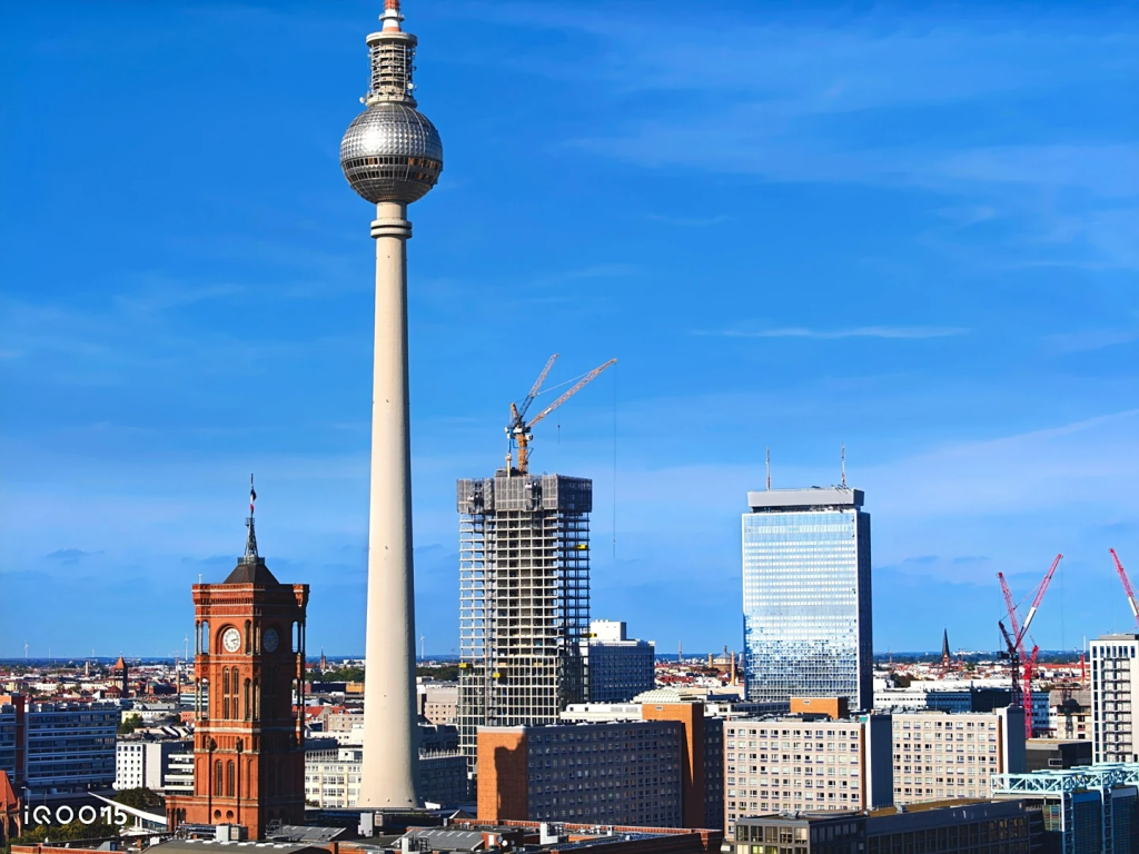 iQOO 15 oficjalnie nadchodzi! Co zaoferuje nowy flagowiec marki? 13 iQOO 15 oficjalnie nadchodzi! Co zaoferuje nowy flagowiec marki?