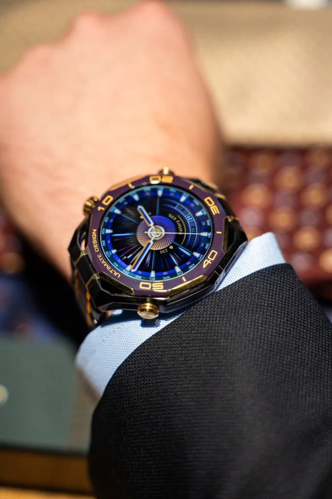 HUAWEI Watch Ultimate Design Royal Gold Edition - technologia szyta na miarę. 12 HUAWEI Watch Ultimate Design Royal Gold Edition - technologia szyta na miarę.