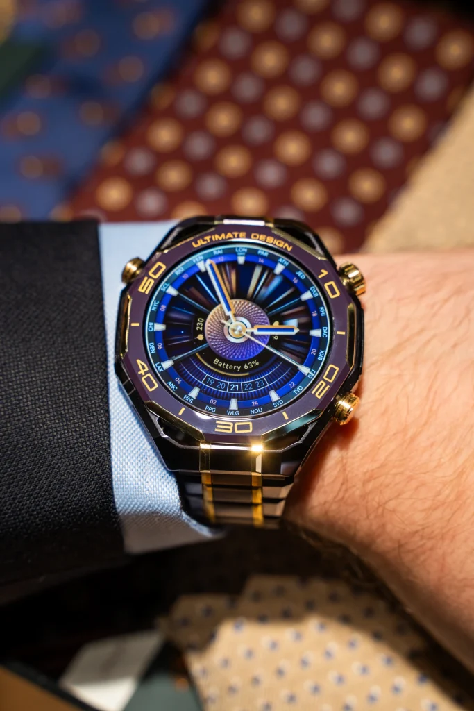 HUAWEI Watch Ultimate Design Royal Gold Edition - technologia szyta na miarę. 29 HUAWEI Watch Ultimate Design Royal Gold Edition - technologia szyta na miarę.
