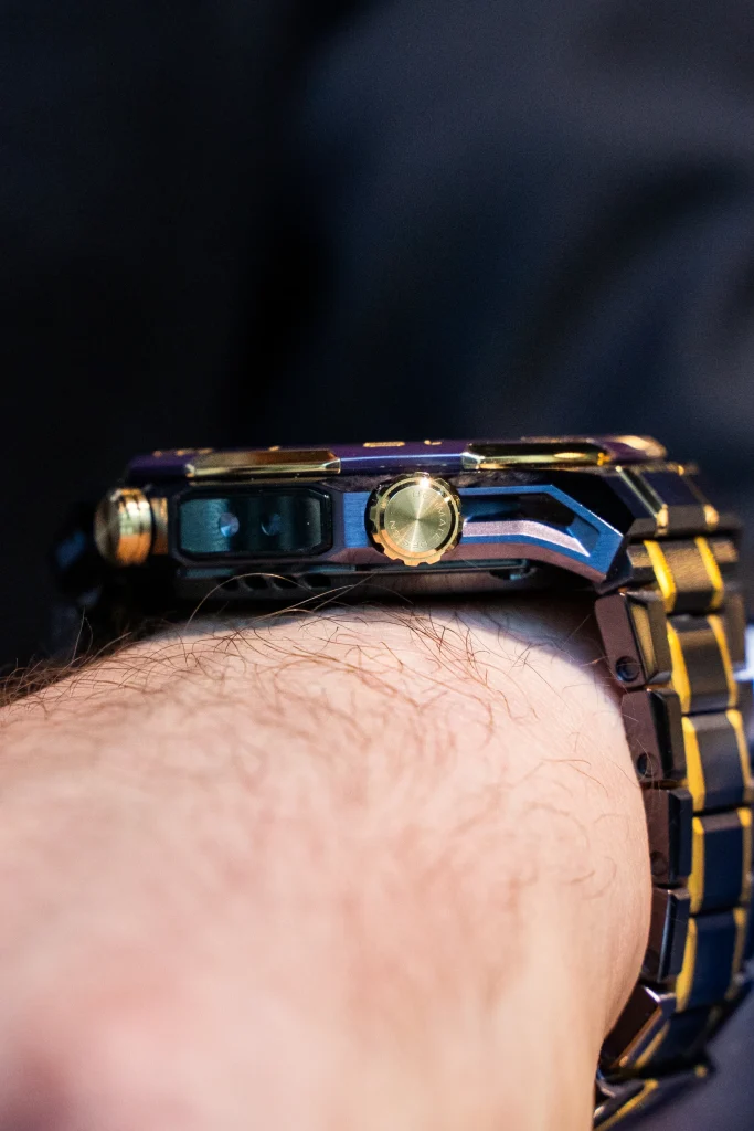 HUAWEI Watch Ultimate Design Royal Gold Edition - technologia szyta na miarę. 31 HUAWEI Watch Ultimate Design Royal Gold Edition - technologia szyta na miarę.