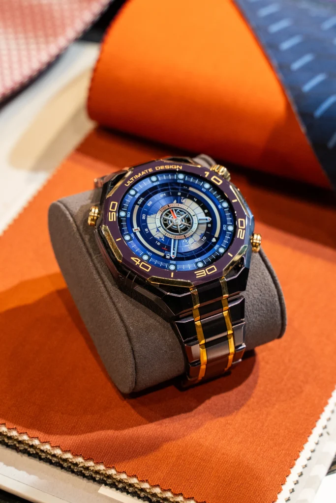 HUAWEI Watch Ultimate Design Royal Gold Edition - technologia szyta na miarę. 34 HUAWEI Watch Ultimate Design Royal Gold Edition - technologia szyta na miarę.