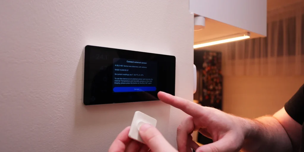 Twój dom w wersji Smart: Montaż i konfiguracja panelu Shelly Wall Display X2 oraz modułu Shelly 1PM 16 Twój dom w wersji Smart: Montaż i konfiguracja panelu Shelly Wall Display X2 oraz modułu Shelly 1PM