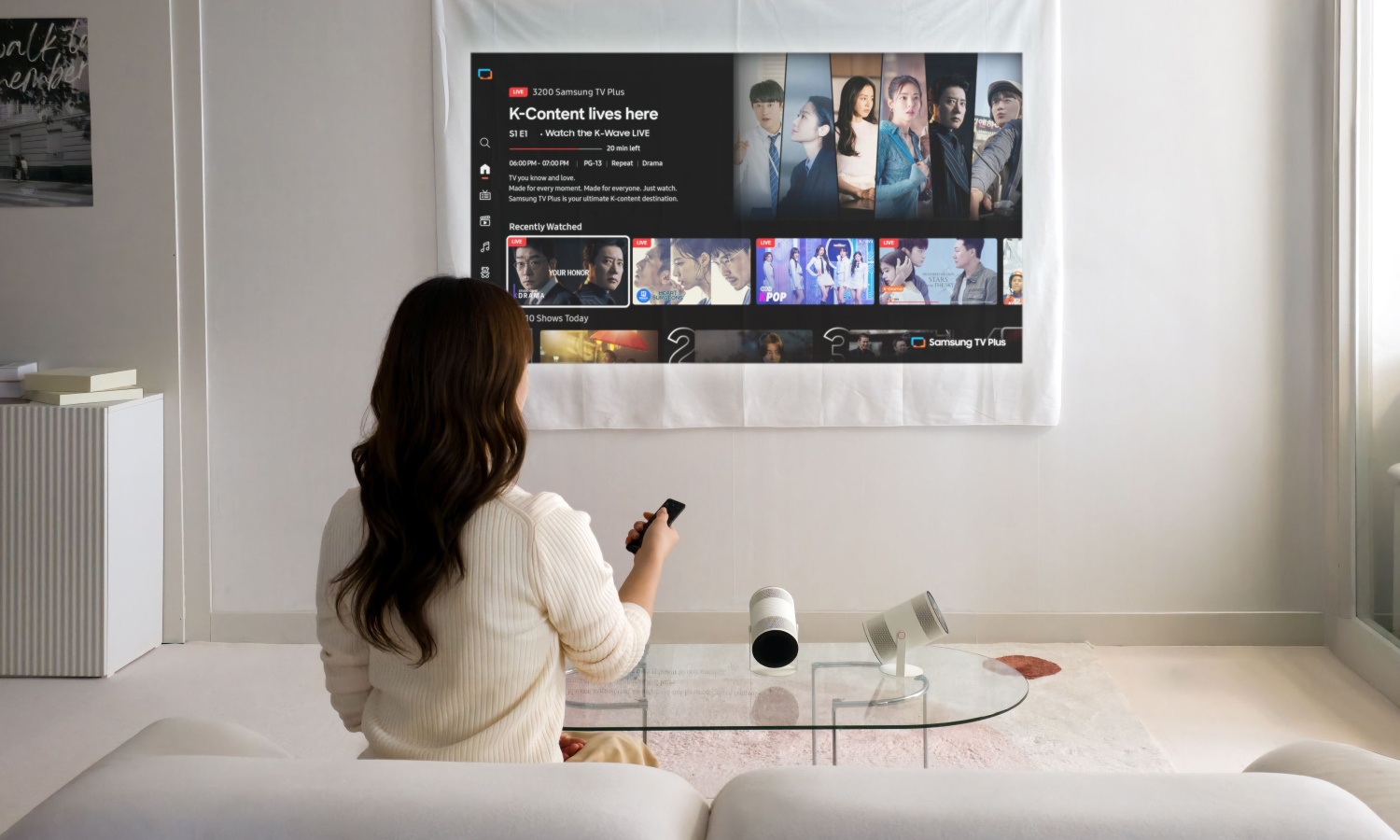 Samsung The Freestyle+ wchodzi na wyższy poziom! Mobilne kino z dużą dawką AI