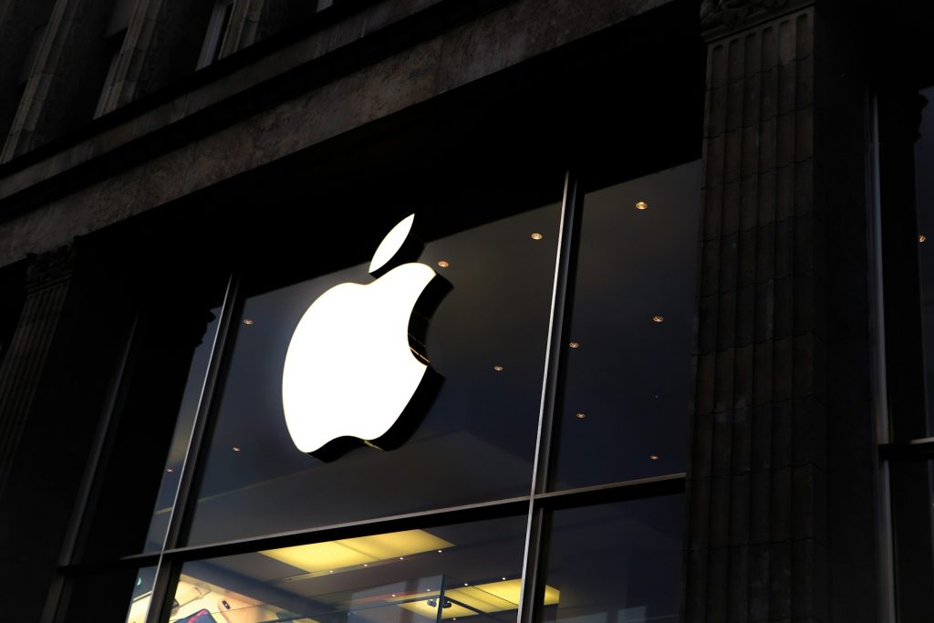 Jeszcze jeden rekordowy kwartał dla Apple! Gigant z Cupertino znów pobił własne wyniki 12 Jeszcze jeden rekordowy kwartał dla Apple! Gigant z Cupertino znów pobił własne wyniki