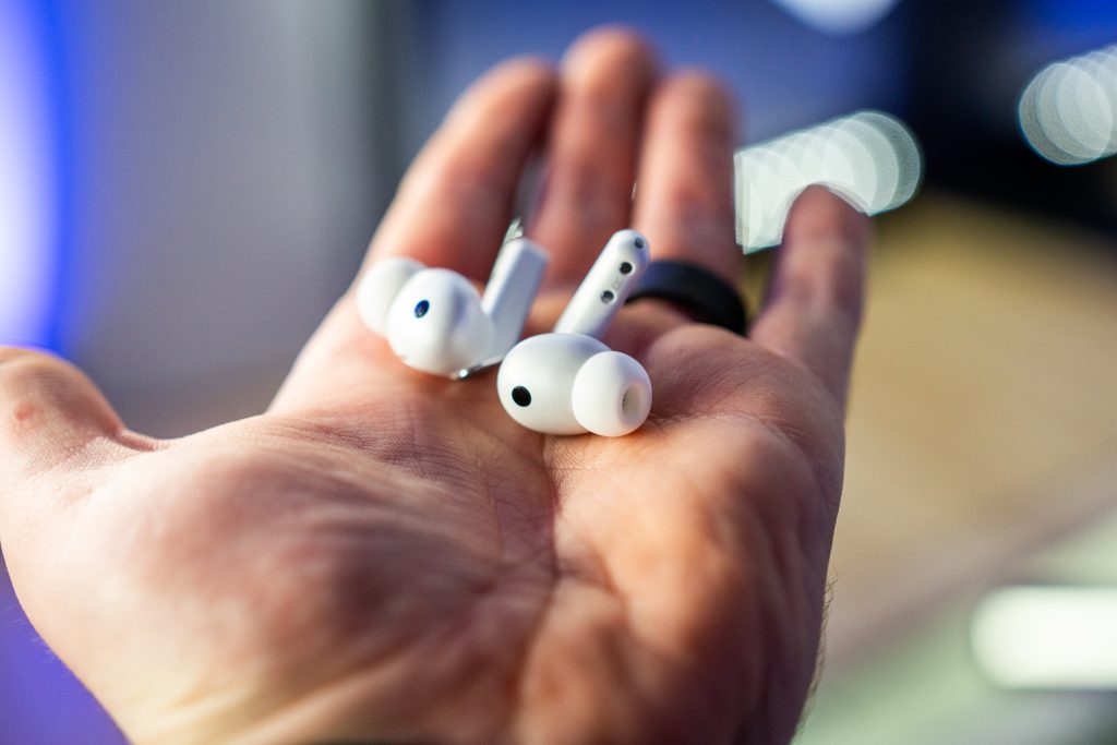Samsung Galaxy Buds 4 i Buds 4 Pro oficjalnie! Inteligentne funkcje, zmiany w designie i wyższe ceny 14 Samsung Galaxy Buds 4 i Buds 4 Pro oficjalnie! Inteligentne funkcje, zmiany w designie i wyższe ceny