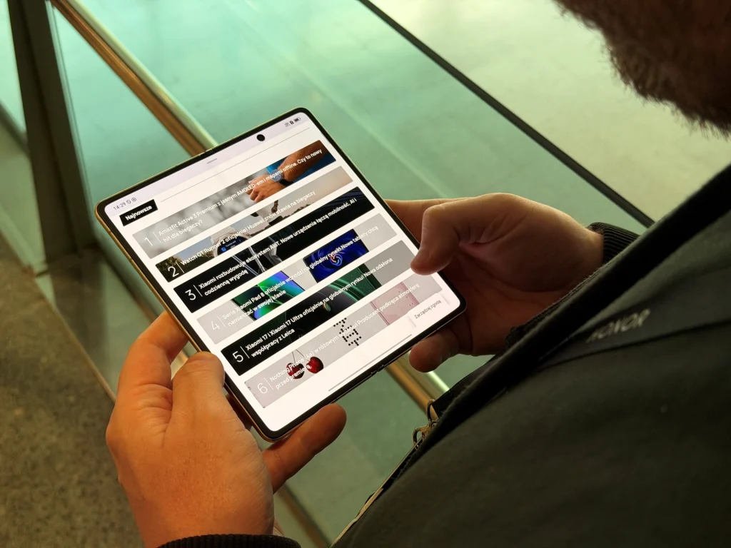 HONOR przygotowuje nowego składanego smartfona. Producent może postawić na zupełnie inny kierunek 12 HONOR przygotowuje nowego składanego smartfona. Producent może postawić na zupełnie inny kierunek