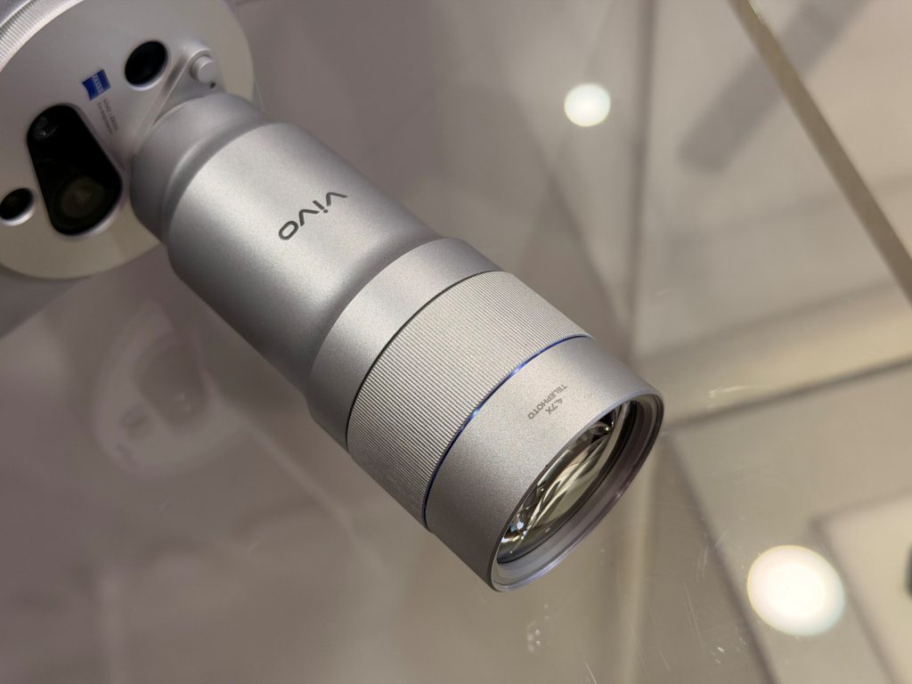 MWC 2026: vivo X300 Ultra z teleobiektywem 400 mm wychodzi poza Chiny! Czas na globalny debiut 15 MWC 2026: vivo X300 Ultra z teleobiektywem 400 mm wychodzi poza Chiny! Czas na globalny debiut