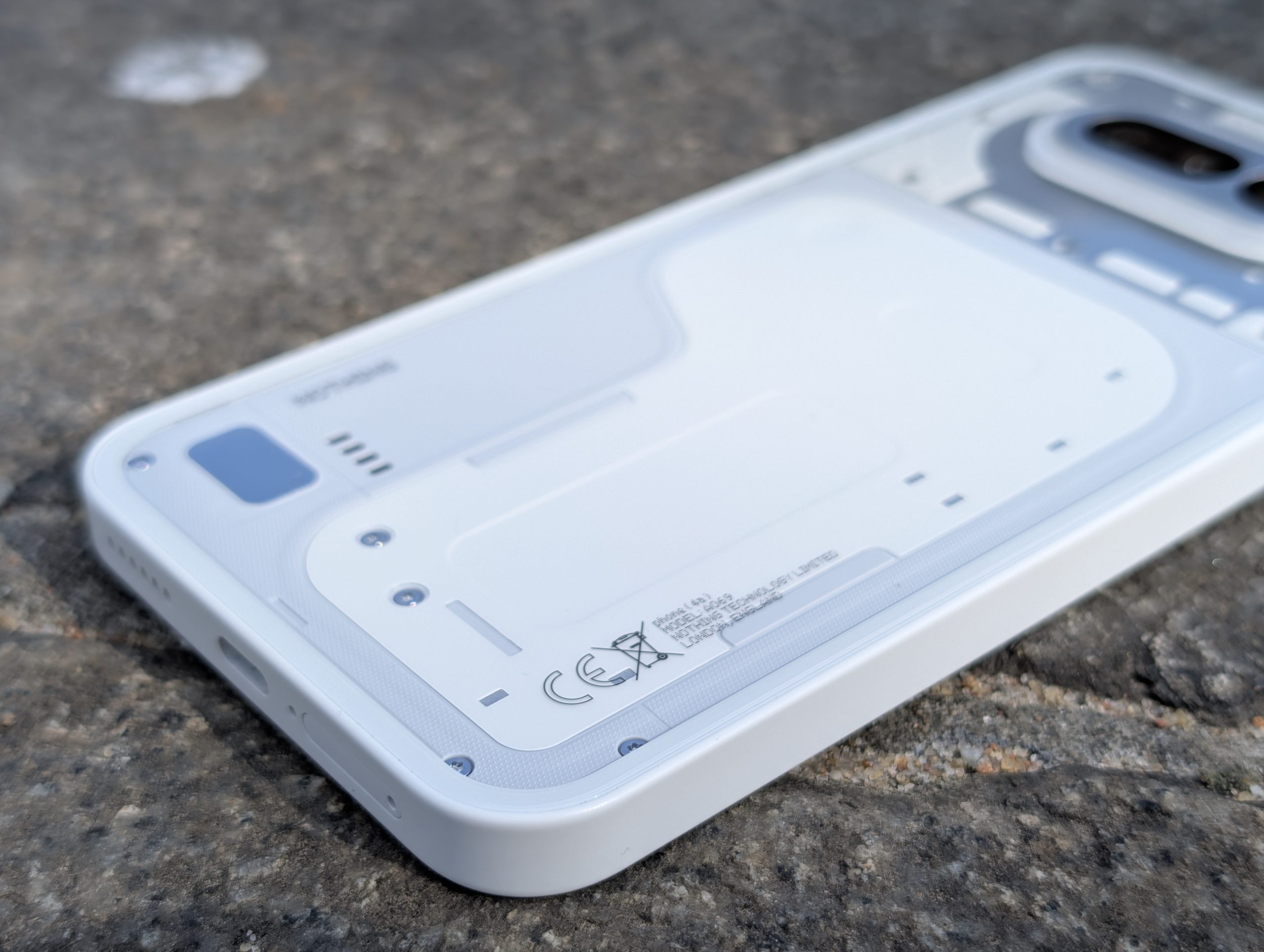 Nothing Phone (4a) - Recenzja 15 Nothing Phone (4a) - Design - 2