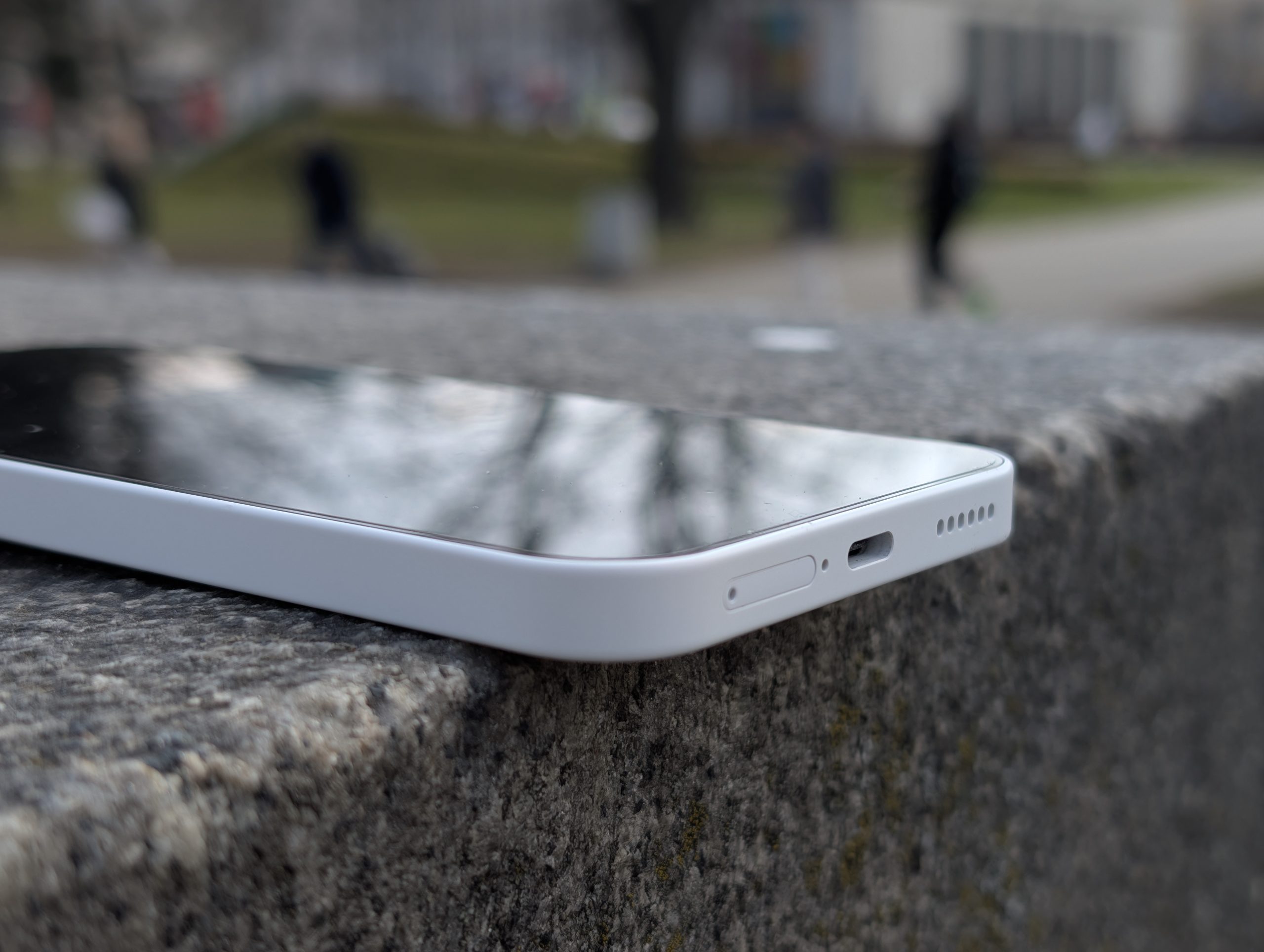 Nothing Phone (4a) - Recenzja 20 Nothing Phone (4a) - Design - 7