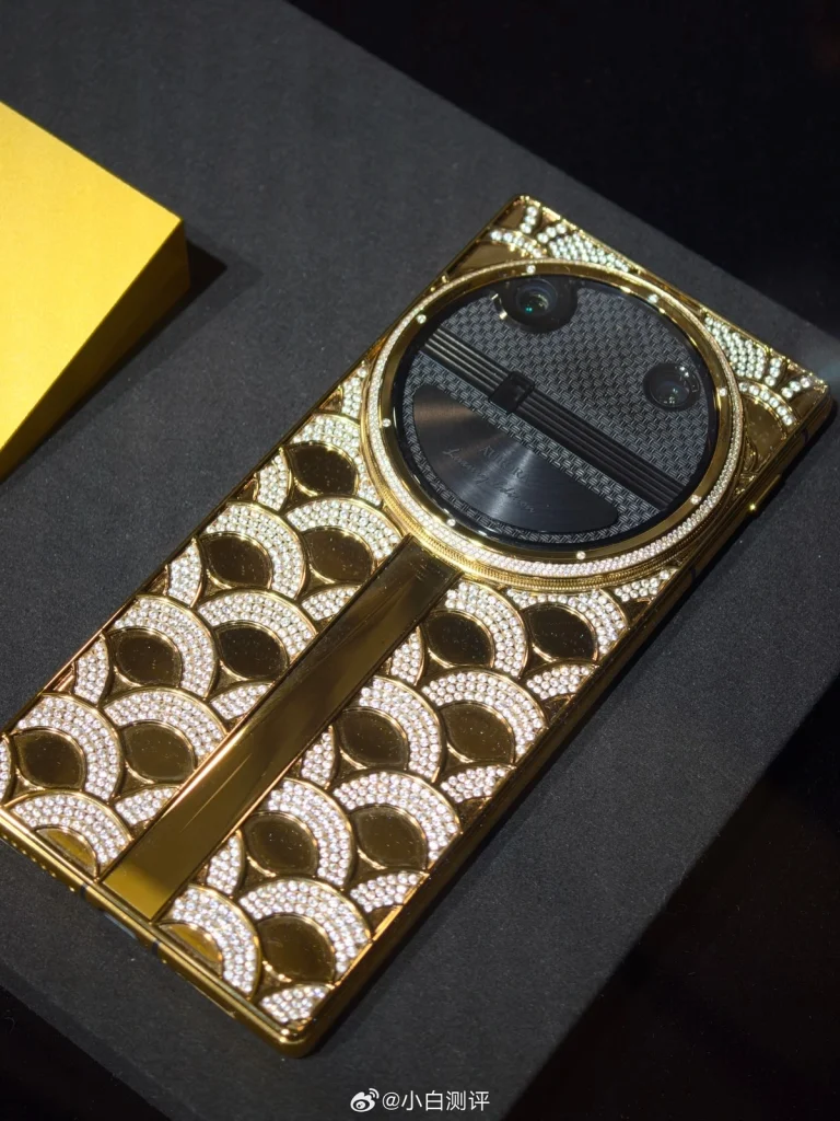 Dreame wchodzi do świata smartfonów. Luksus, odczepiany aparat i ceny sięgające 54 tys. złotych 20 Dreame wchodzi do świata smartfonów. Luksus, odczepiany aparat i ceny sięgające 54 tys. złotych